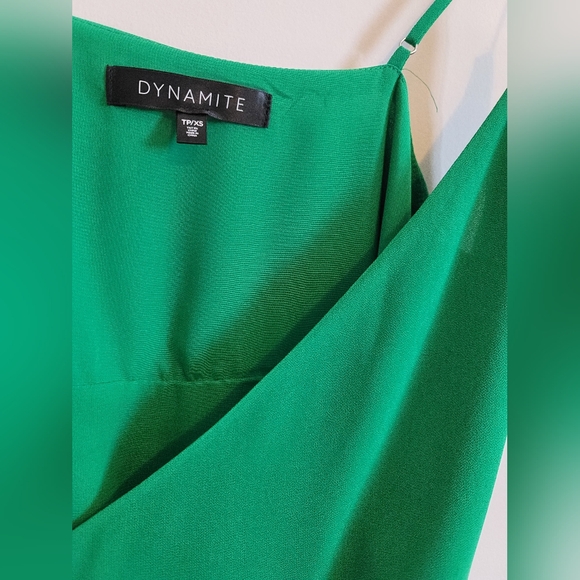 Green flowy Summer dress - Picture 3 of 5